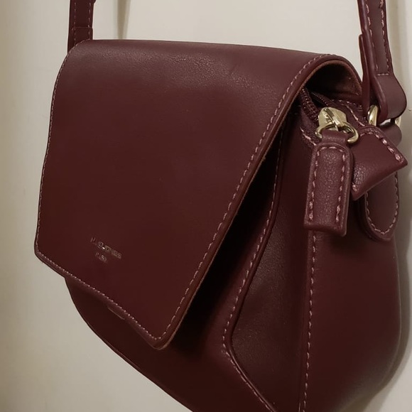 David Jones Deep Burgundy Crossbody Bag - Picture 2 of 5